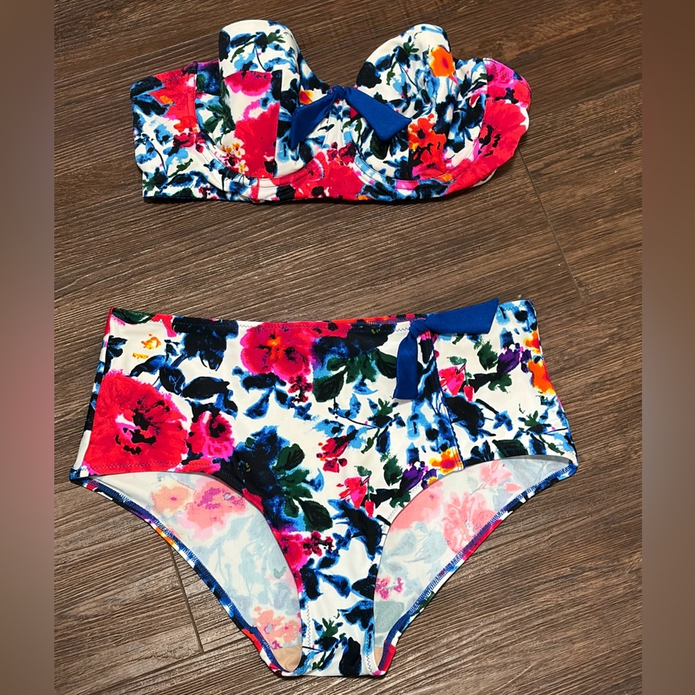 Pour Moi Floral High-Waisted Bikini w/Strapless top